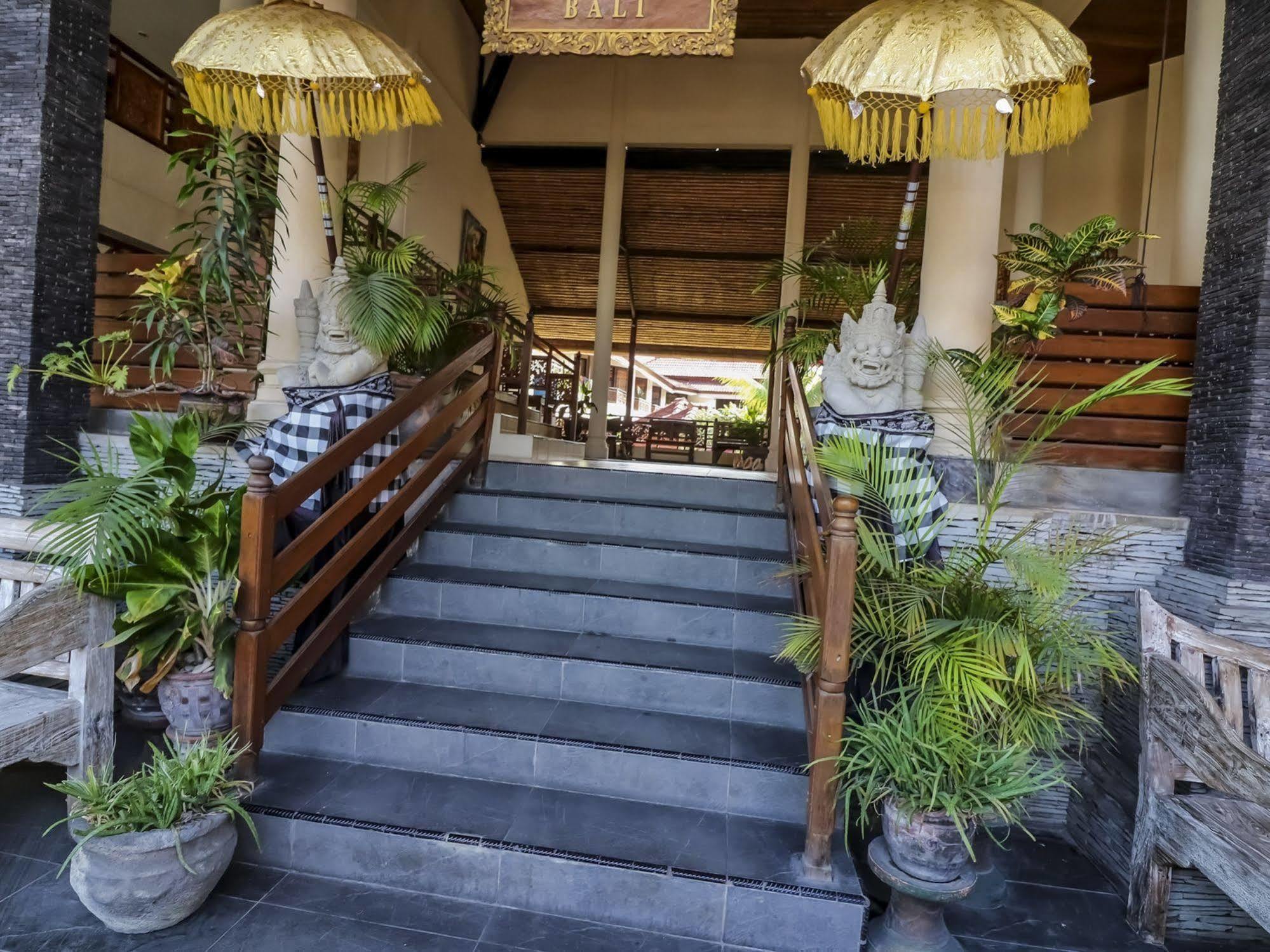 The Flora Kuta Bali Ξενοδοχείο Εξωτερικό φωτογραφία
